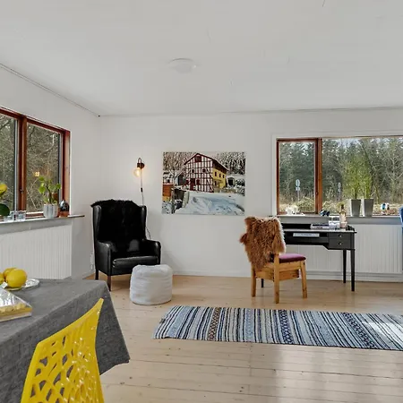 Feriehus Lovely In With Kitchen