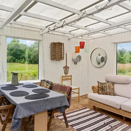 Feriehus Lovely In With Kitchen *