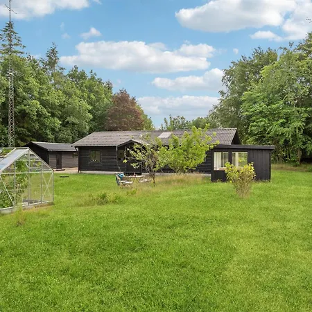 Lovely In With Kitchen