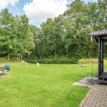 Lovely In With Kitchen Holiday home *
