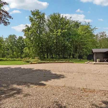 Lovely In With Kitchen Holiday home