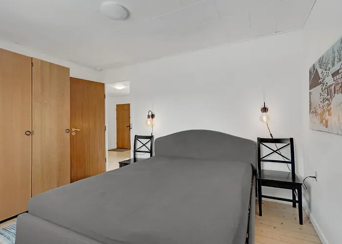 Semesterbostad Lovely In With Kitchen Randbøl