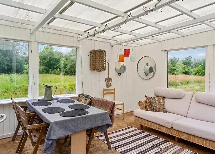 Semesterbostad Lovely In With Kitchen *