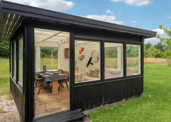 Lovely In With Kitchen Randbøl